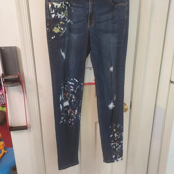 AP Blue Aphrodite Jeans Mid Rise Paint Platter Distressed Skinny Jeans Size 1X - Picture 2 of 12